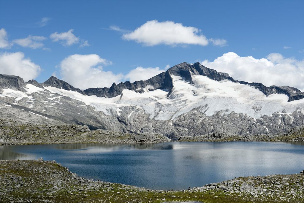 Oberer Schwarzhornsee mit Hochalmspitze