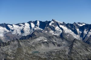 Dreiherrenspitze mit Krimmler Kees gesehen von der Zillerplattenspitze