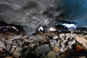 Gletscherhöhle